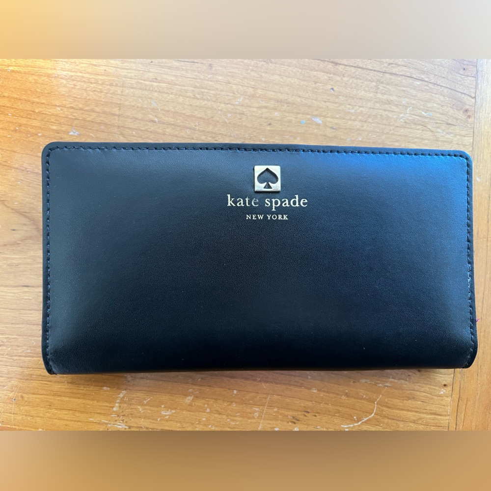 Kate Spade Stacy Charlotte Terrace black and hot pink wallet